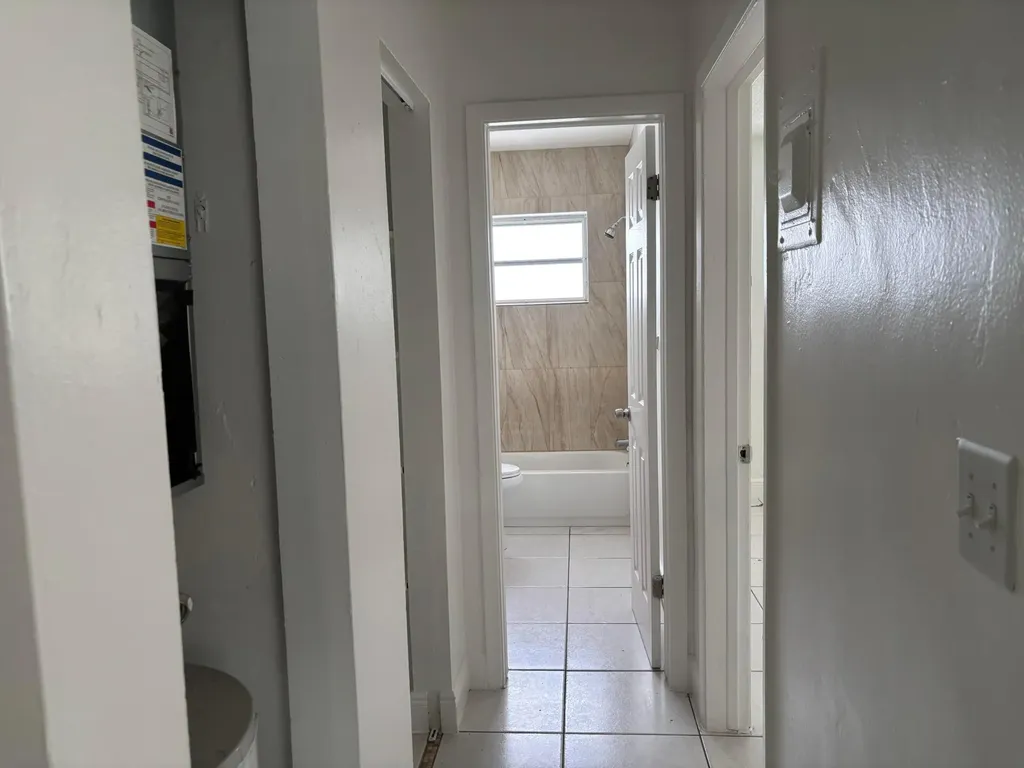 1916 SW 11th Street Fort Lauderdale FL 33312