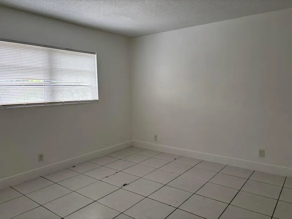 1916 SW 11th Street Fort Lauderdale FL 33312