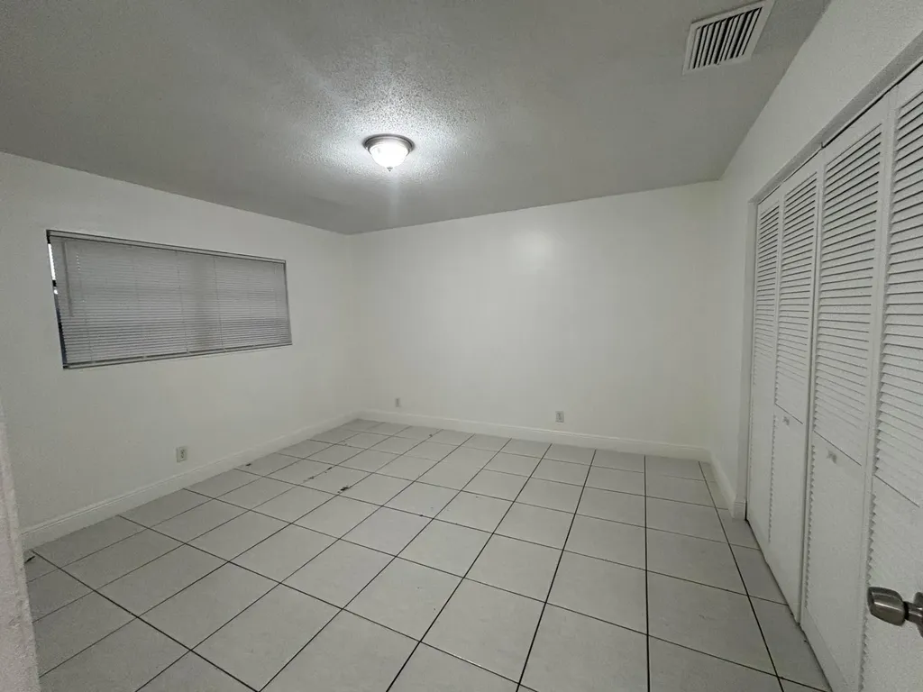 1916 SW 11th Street Fort Lauderdale FL 33312