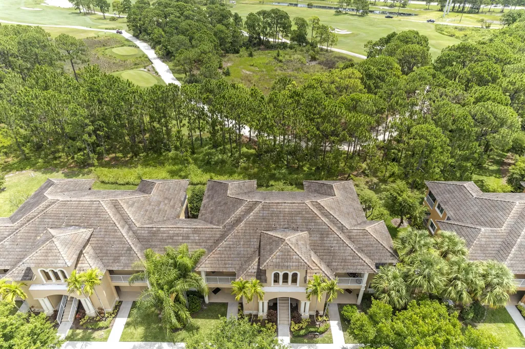 8228 Mulligan Circle Port St Lucie FL 34986