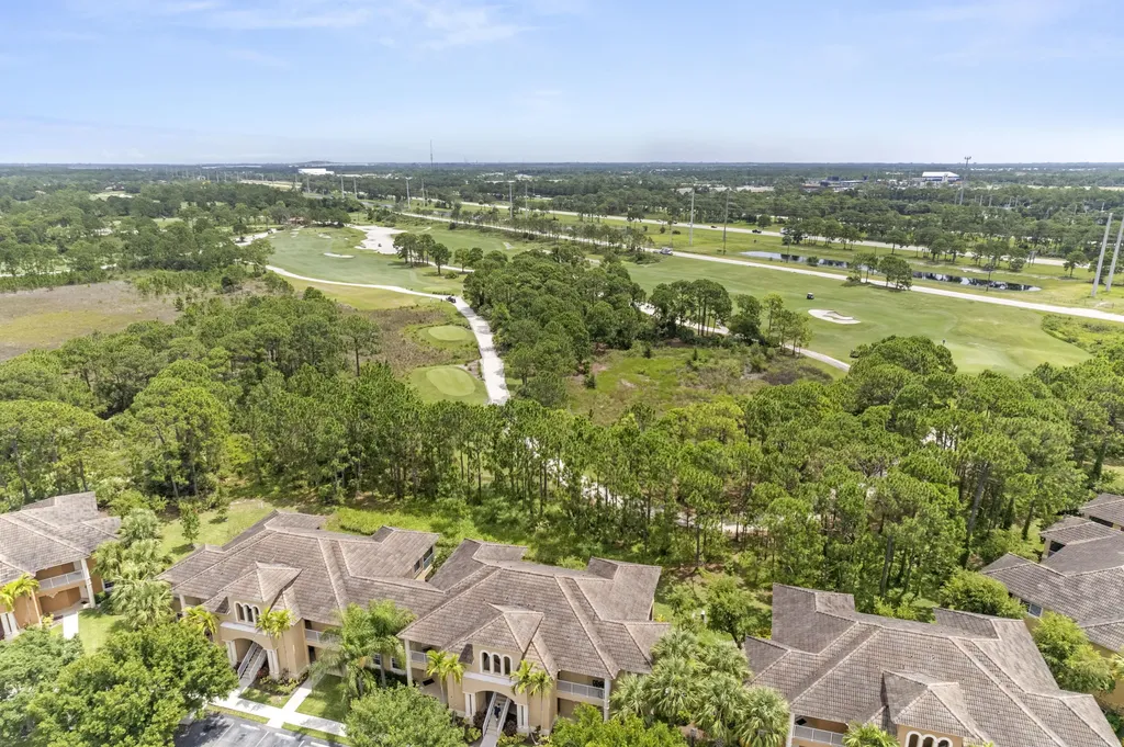 8228 Mulligan Circle Port St Lucie FL 34986