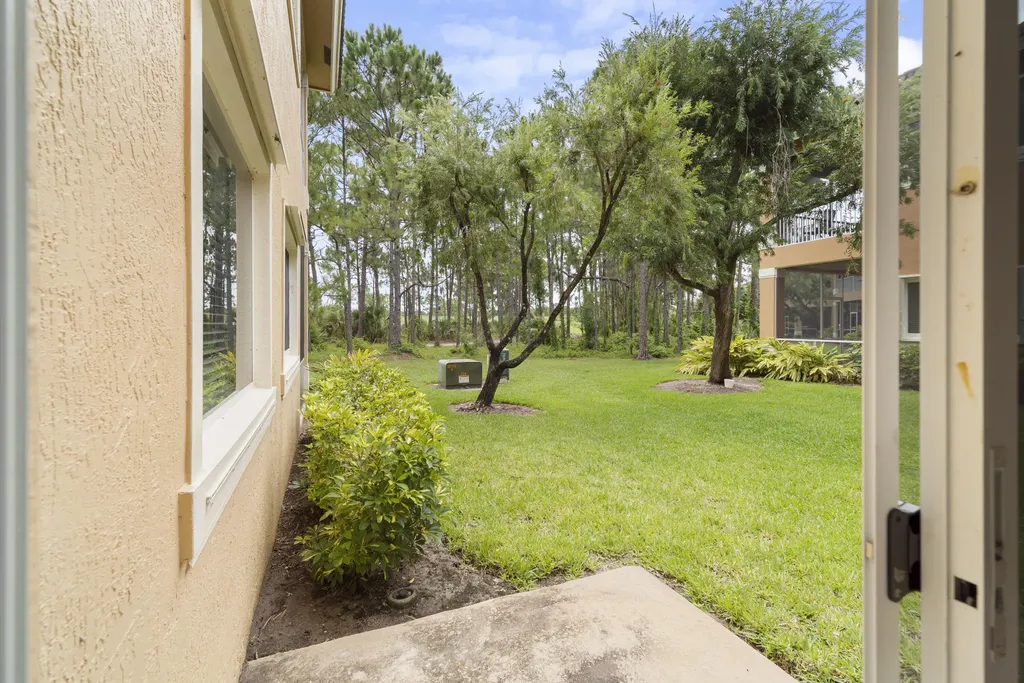 8228 Mulligan Circle Port St Lucie FL 34986