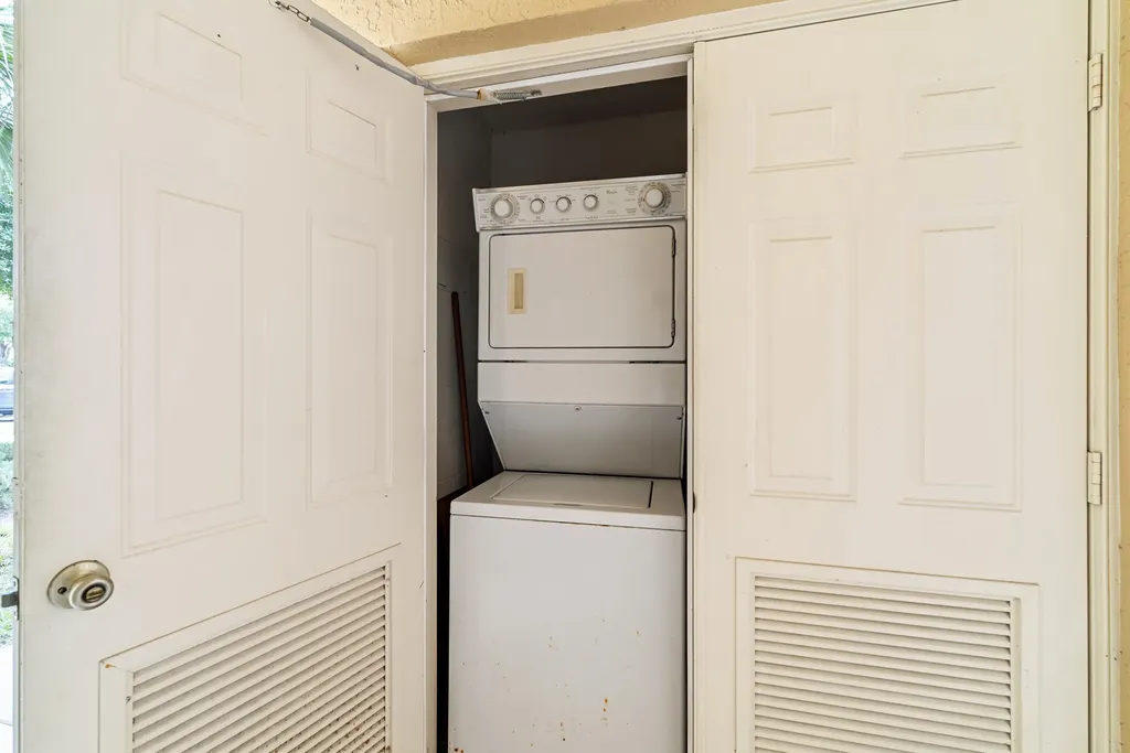 8228 Mulligan Circle Port St Lucie FL 34986