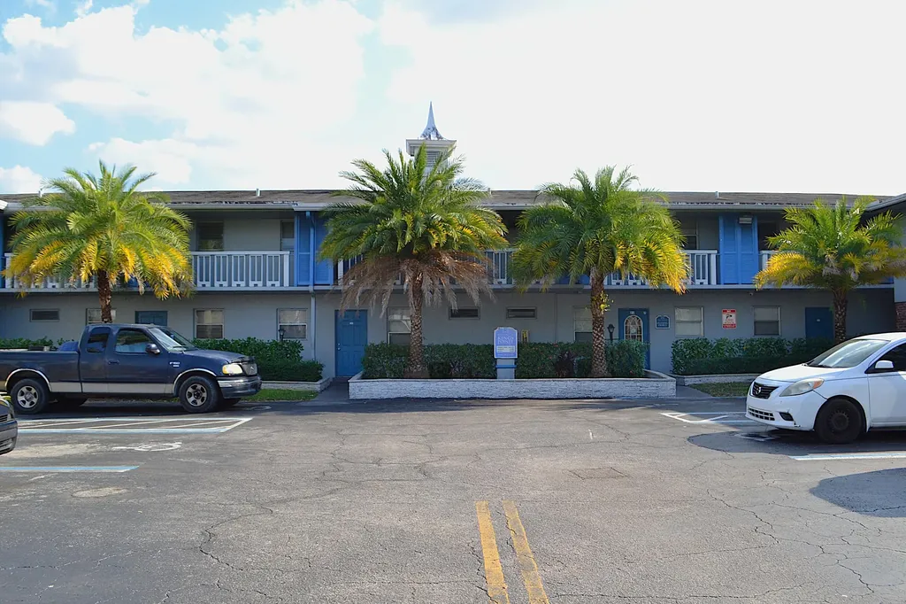 491 NW 42nd Avenue Plantation FL 33317