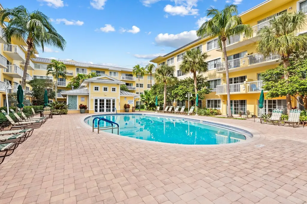 1515 E Broward Boulevard Fort Lauderdale FL 33301