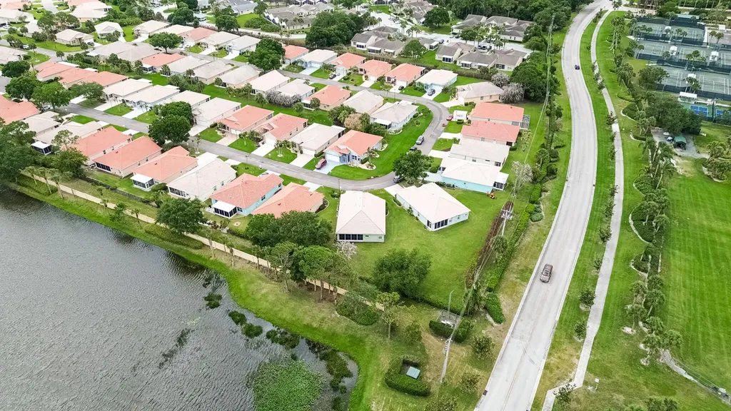 880 NW Sarria Court Port St Lucie FL 34986