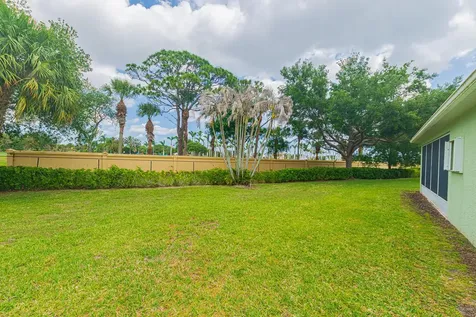 880 NW Sarria Court Port St Lucie FL 34986