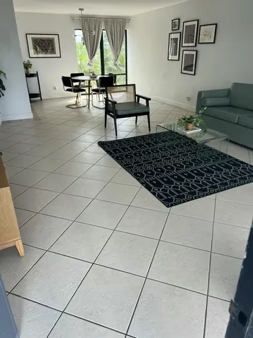 2100 NE 33rd Avenue Fort Lauderdale FL 33305