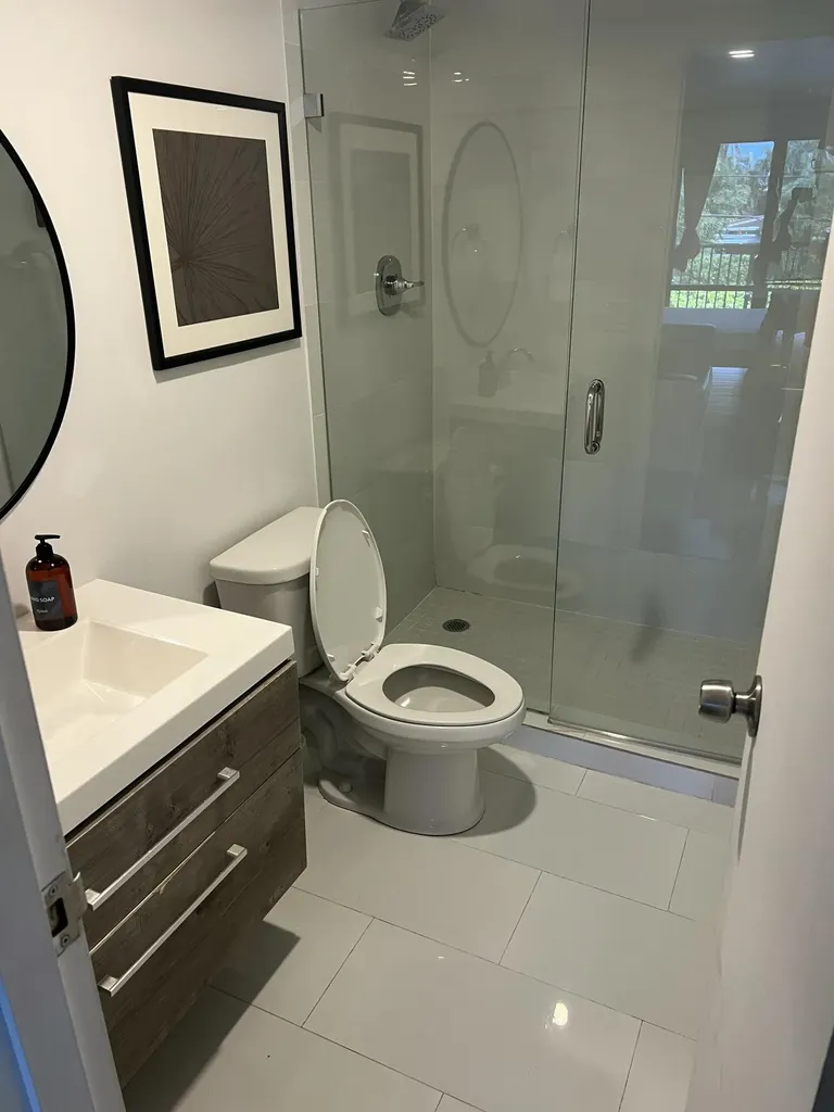 2100 NE 33rd Avenue Fort Lauderdale FL 33305