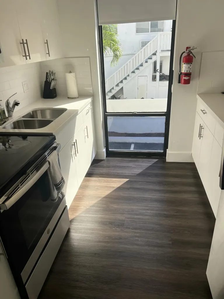 2100 NE 33rd Avenue Fort Lauderdale FL 33305