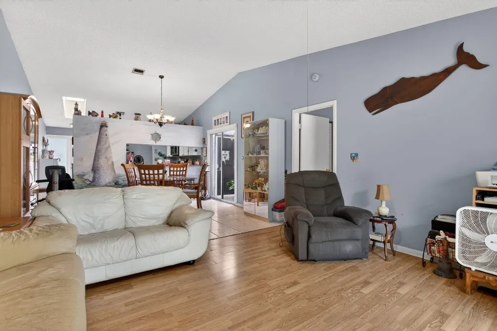 5028 NW 11th Way Deerfield Beach FL 33064