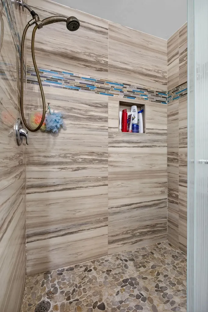 5028 NW 11th Way Deerfield Beach FL 33064