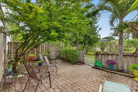 5028 NW 11th Way Deerfield Beach FL 33064