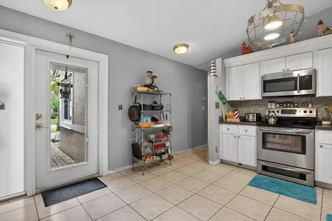 5028 NW 11th Way Deerfield Beach FL 33064