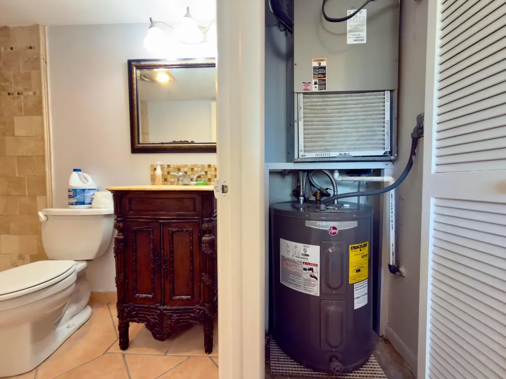 200 Bonnie Boulevard Palm Springs FL 33461