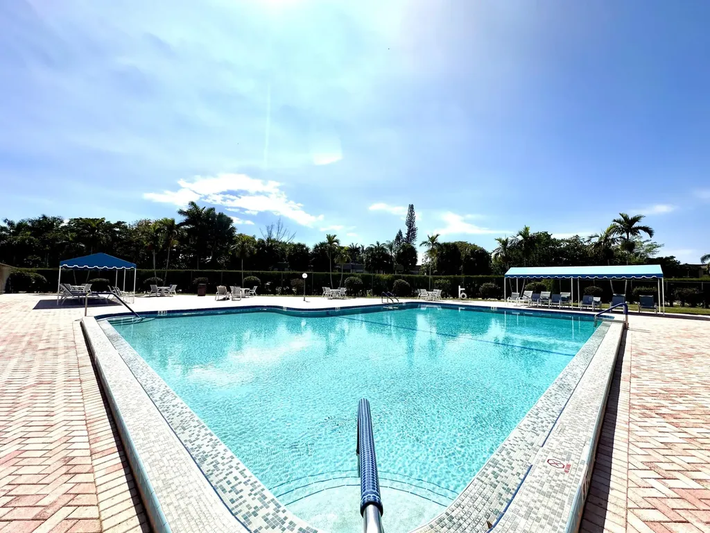 200 Bonnie Boulevard Palm Springs FL 33461