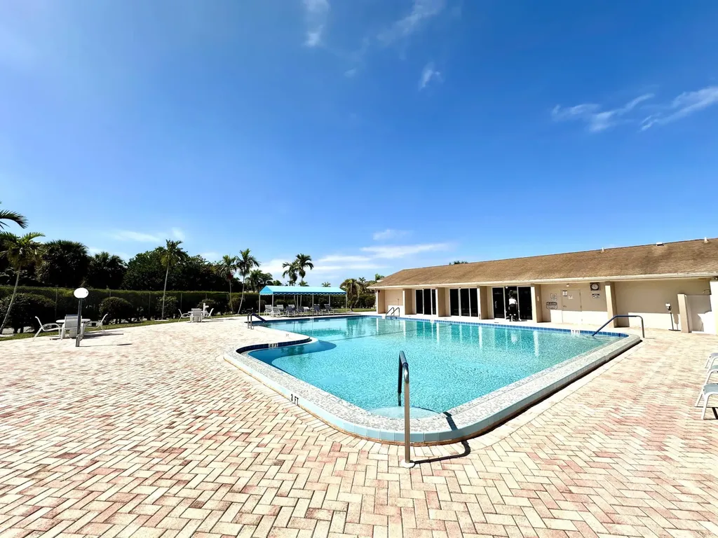 200 Bonnie Boulevard Palm Springs FL 33461