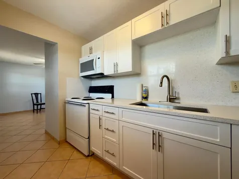 200 Bonnie Boulevard Palm Springs FL 33461