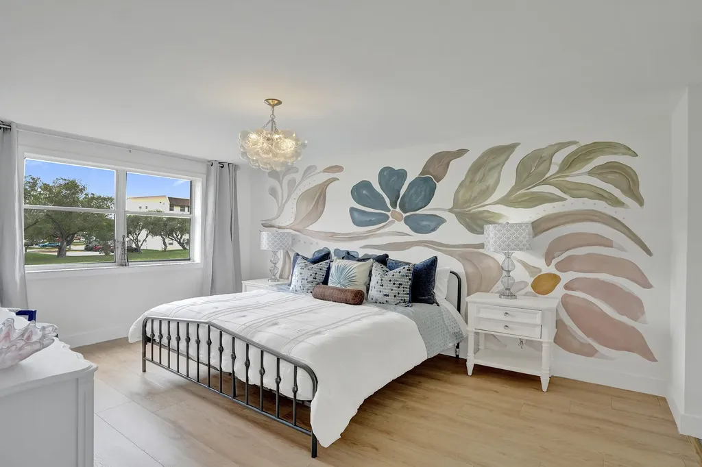 2551 NW 103rd Avenue Sunrise FL 33322