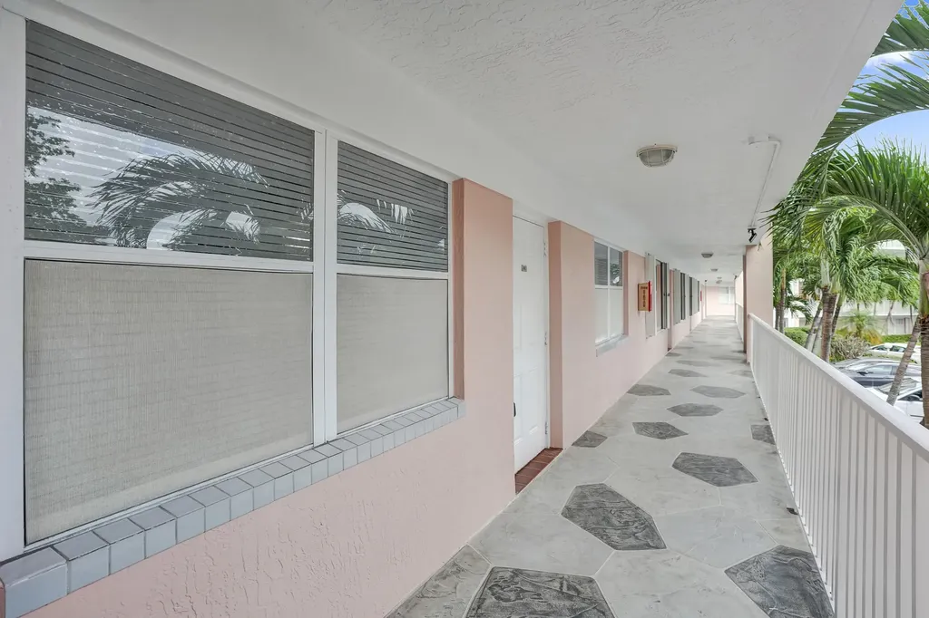 2551 NW 103rd Avenue Sunrise FL 33322