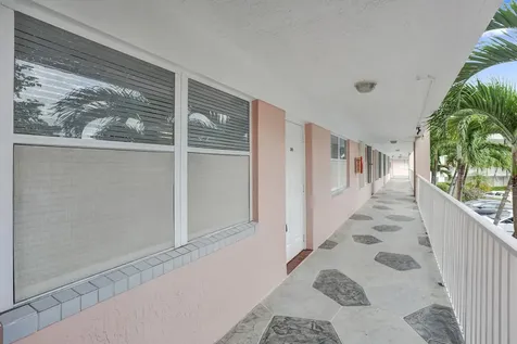 2551 NW 103rd Avenue Sunrise FL 33322