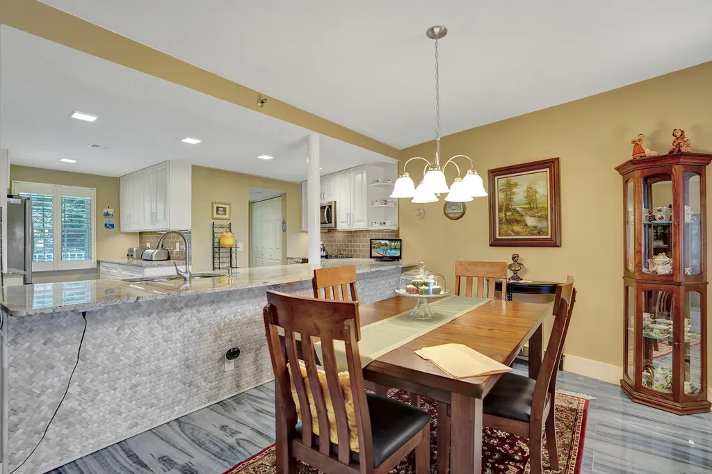 3499 Oaks Way Pompano Beach FL 33069