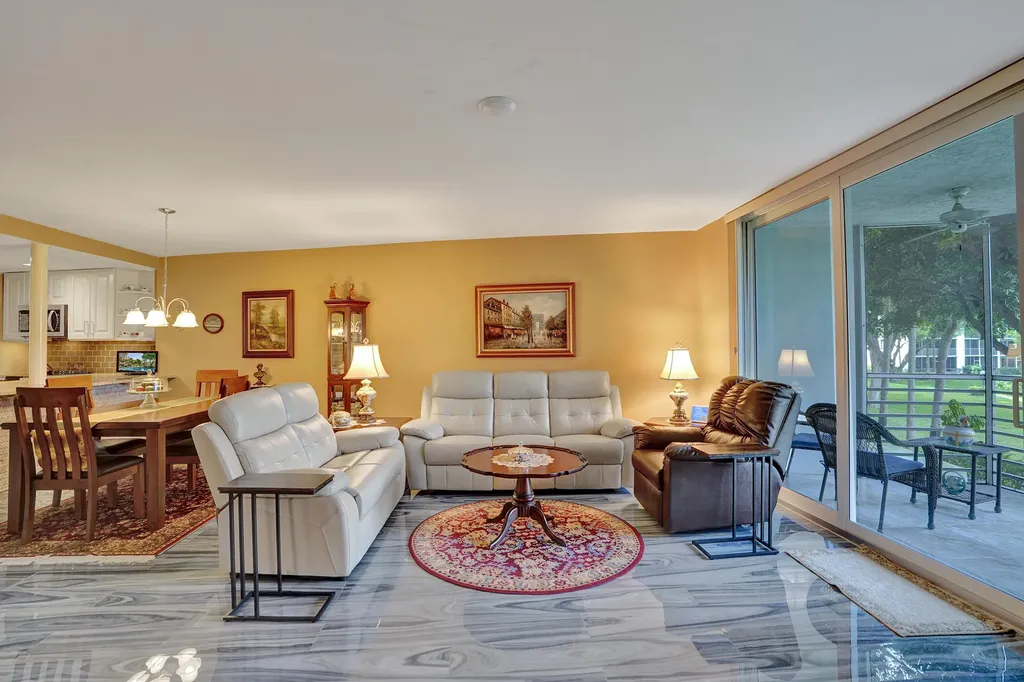 3499 Oaks Way Pompano Beach FL 33069