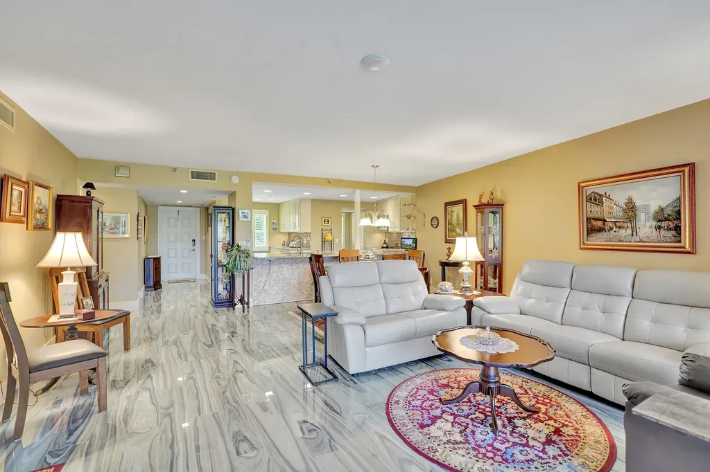 3499 Oaks Way Pompano Beach FL 33069