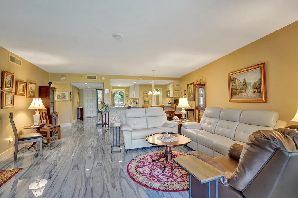 3499 Oaks Way Pompano Beach FL 33069