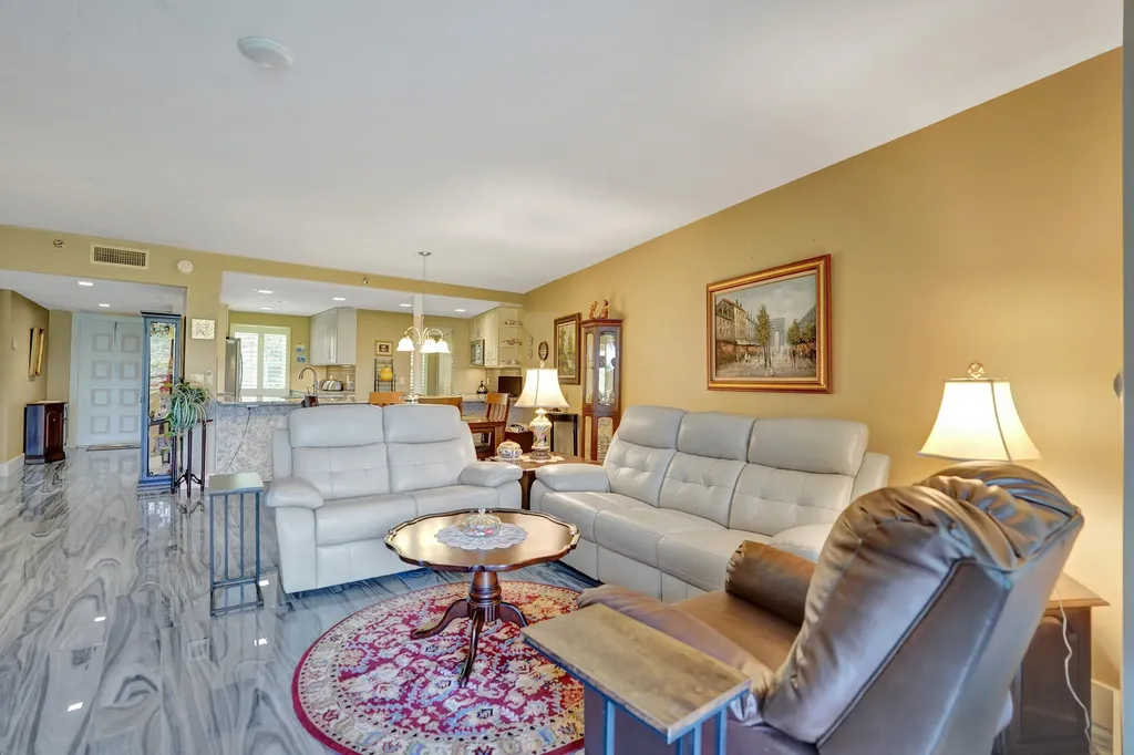 3499 Oaks Way Pompano Beach FL 33069