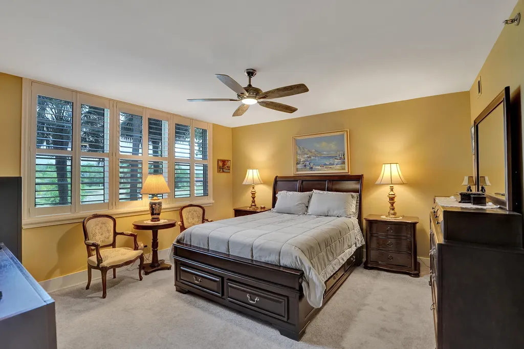 3499 Oaks Way Pompano Beach FL 33069