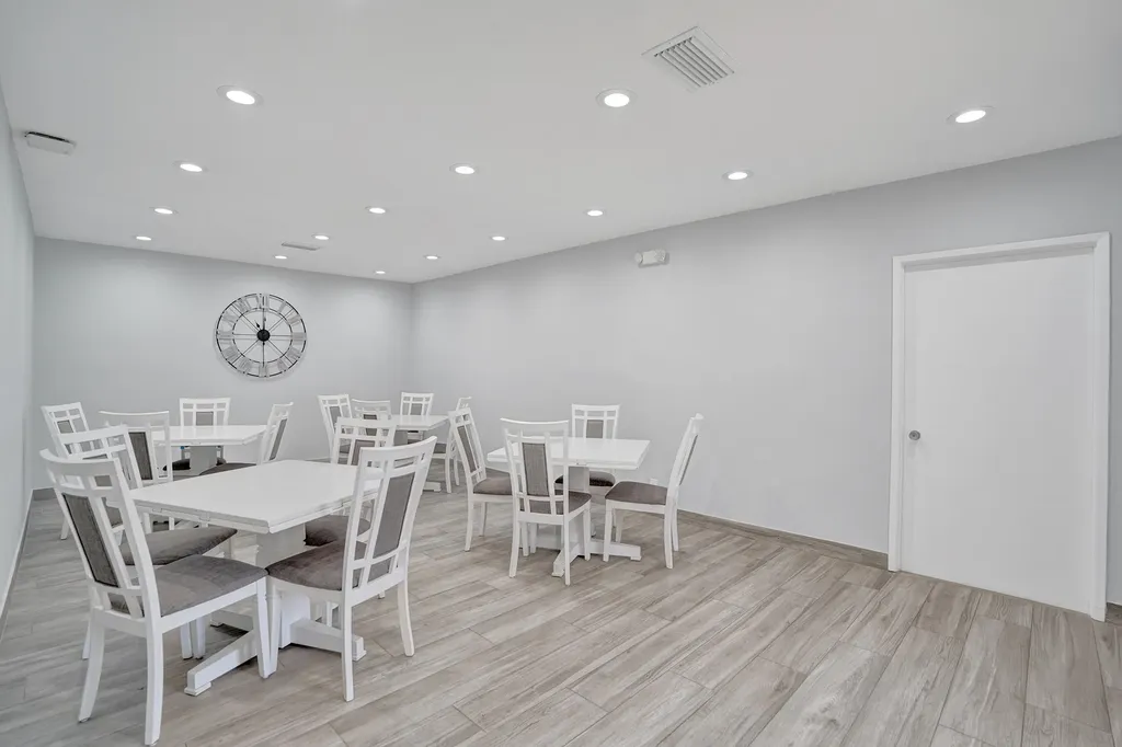 3499 Oaks Way Pompano Beach FL 33069