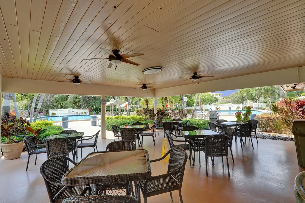 3499 Oaks Way Pompano Beach FL 33069