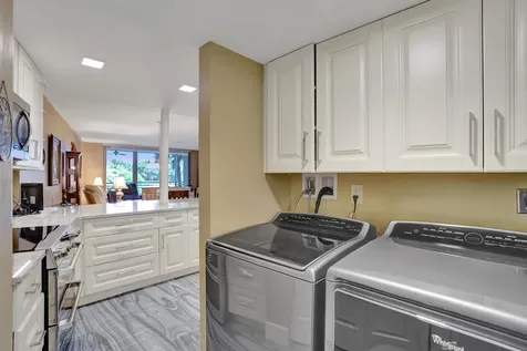 3499 Oaks Way Pompano Beach FL 33069
