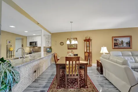3499 Oaks Way Pompano Beach FL 33069