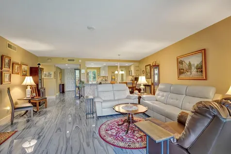 3499 Oaks Way Pompano Beach FL 33069