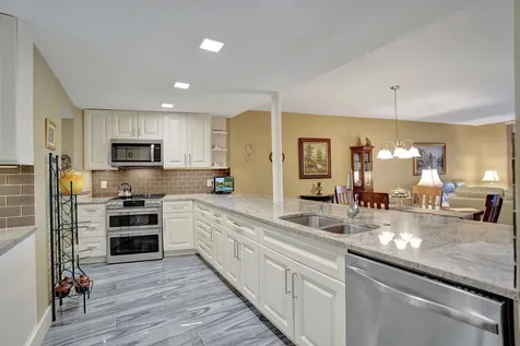 3499 Oaks Way Pompano Beach FL 33069