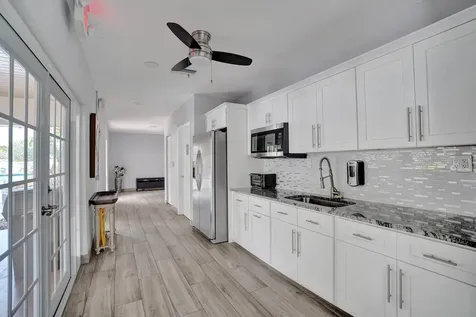 3499 Oaks Way Pompano Beach FL 33069