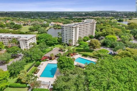 3499 Oaks Way Pompano Beach FL 33069