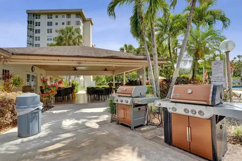 3499 Oaks Way Pompano Beach FL 33069