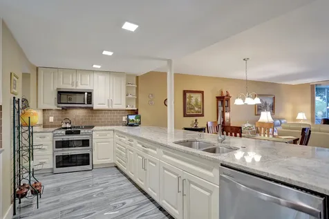 3499 Oaks Way Pompano Beach FL 33069