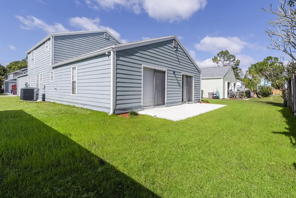 1306 Wild Daisy Lane West Palm Beach FL 33415