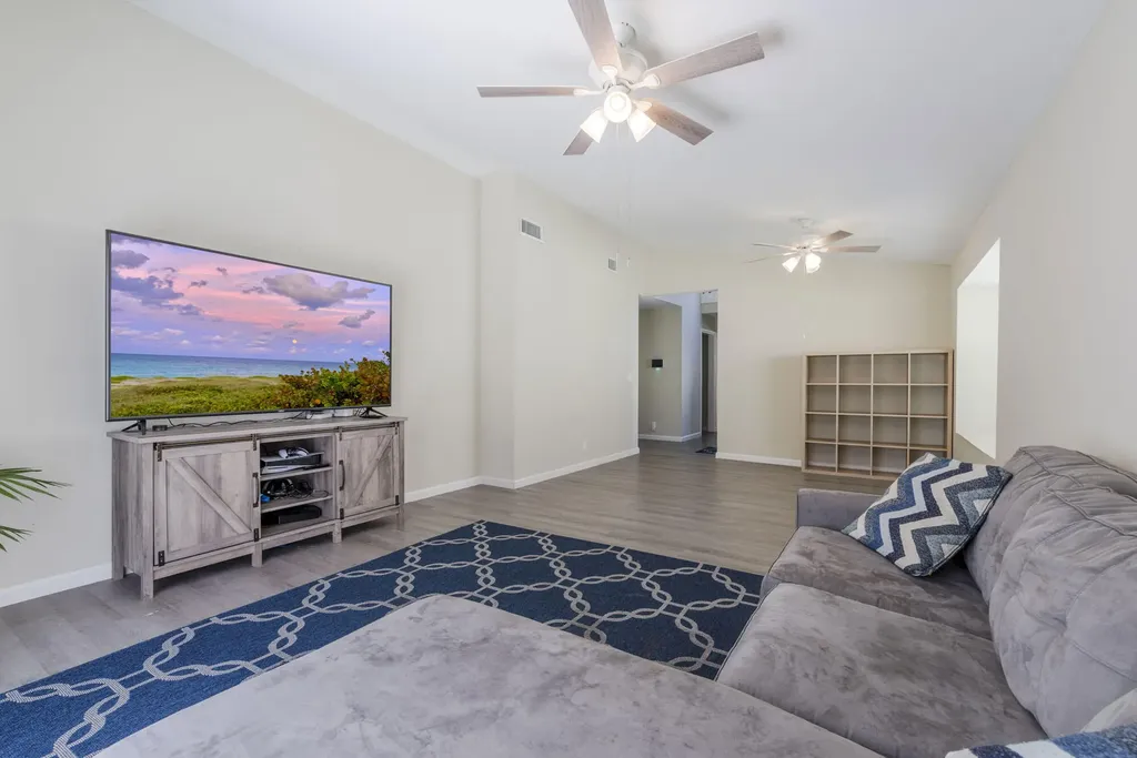 1306 Wild Daisy Lane West Palm Beach FL 33415