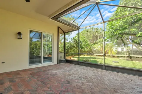 2931 Twin Oaks Way Wellington FL 33414