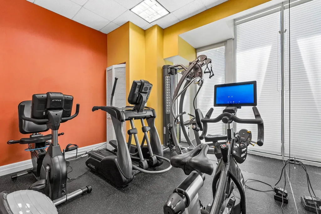 19 Hendricks Isle Fort Lauderdale FL 33301