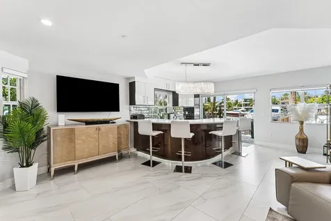 19 Hendricks Isle Fort Lauderdale FL 33301