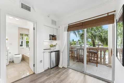 19 Hendricks Isle Fort Lauderdale FL 33301