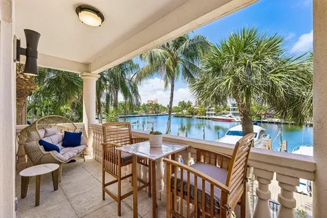 19 Hendricks Isle Fort Lauderdale FL 33301