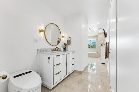 19 Hendricks Isle Fort Lauderdale FL 33301