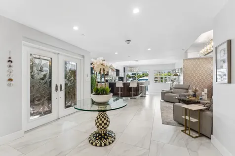 19 Hendricks Isle Fort Lauderdale FL 33301